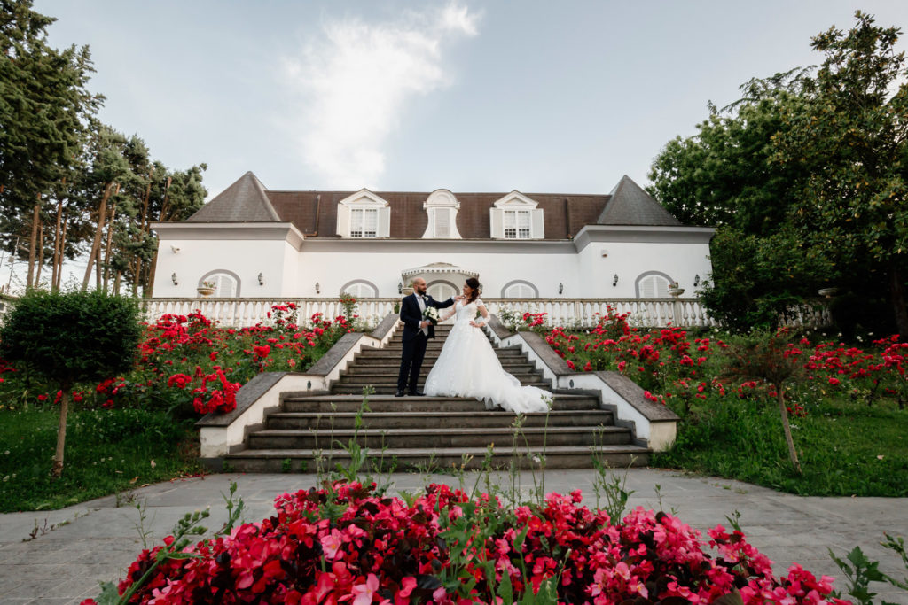 matrimonio a villa york, luca storri fotografo, fotografo di reportage, fotografo di matrimonio di reportage, fotografo fabrica di roma, matrimonio a nepi, sorriso della sposa, foto autentiche, fabrica di roma, nepi, tuscia, nicoletta taschini, foto senza posa, foto no posa, acconciatura spose, sguardo della sposa, reportage, fotografo di matrimonio della tuscia, viterbo, fotografo di matrimonio nella tuscia, sorelle, sposarsi durante il palio dei borgia, borgia, sposarsi, amarsi, amare, creare, nicoletta taschini, emiliano tiseo, valle del baccano, villa york, villa per ricevimenti, ricevimento di nozze