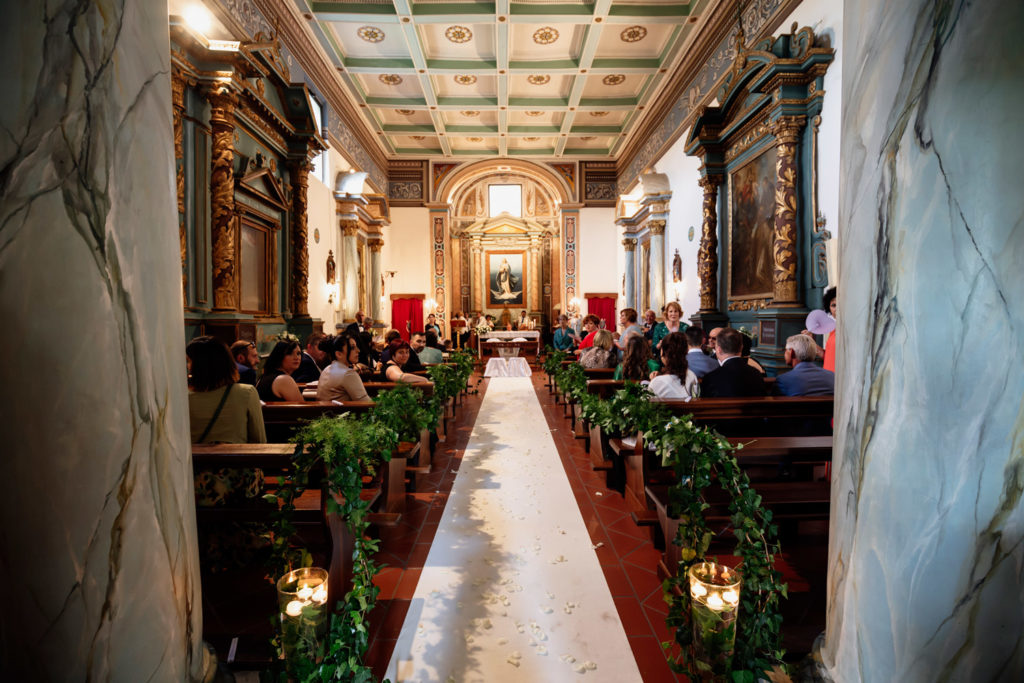 matrimonio a villa york, luca storri fotografo, fotografo di reportage, fotografo di matrimonio di reportage, fotografo fabrica di roma, matrimonio a nepi, sorriso della sposa, foto autentiche, fabrica di roma, nepi, tuscia, nicoletta taschini, foto senza posa, foto no posa, acconciatura spose, sguardo della sposa, reportage, sguardo degli sposi, chiesa, cerimonia in chiesa, chiesa di san bernando a nepi