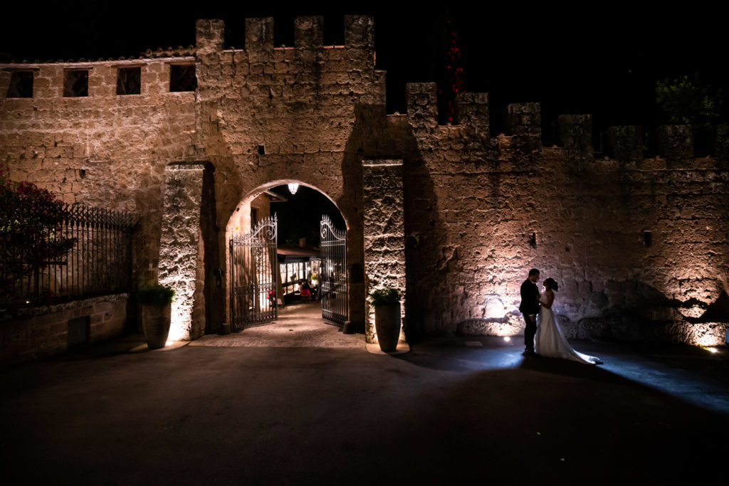 fotografo di reportage matrimoniale, civita castellana, luca storri fotografo, fabrica di roma, viterbo, fotografie naturali, fotografie spontanee, fotografie autentiche, servizio prematrimoniale, sogni, sognare, matrimonio da sogno, giorno speciale, residenza antica flaminia, tramonti estivi, no foto in posa, fabrica di roma, fotografo di matrimonio, fotografo di matrimonio di viterbo, fotografo della tuscia, fotografo nella tuscia, fotografia di reportage, reportage, momento intimo, intimità, scegliere il fotografo di matrimonio, come scegliere il fotografo per il tuo matrimonio, abbraccio, intimo, momento intimo, fiducia, fiducia al fotografo, servizio prematrimoniale, abbraccio degli sposi, matrimonio alla residenza antica flaminia, sposarsi per amore, castello medievale