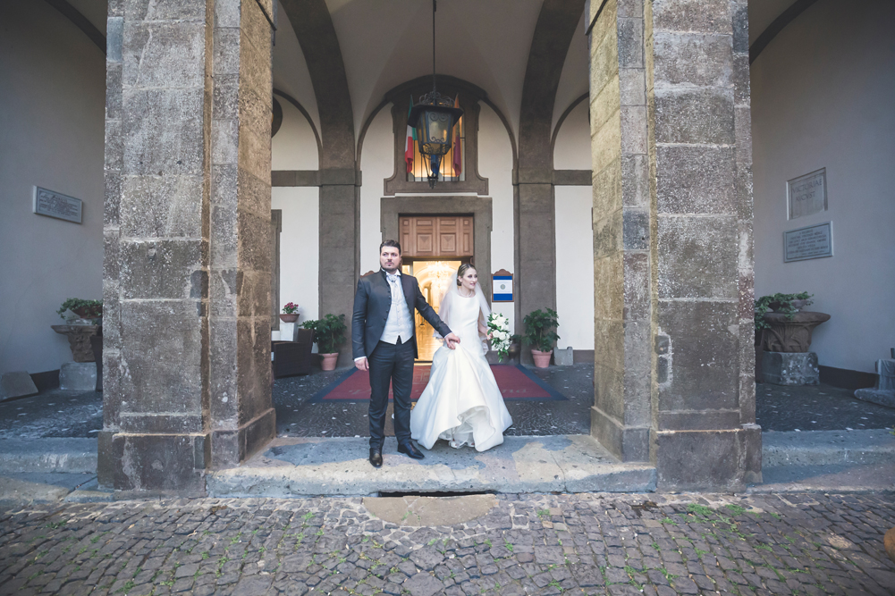 frascati, villa tuscolana, sposarsi, amarsi, matrimonio a villa tuscolana, avvocato, fotografo di matrimoni, luca storri fotografo, amore, castelli romani, roma, lazio, fotografo di roma, no foto in posa