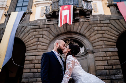 matrimonio a villa york, luca storri fotografo, fotografo di reportage, fotografo di matrimonio di reportage, fotografo fabrica di roma, matrimonio a nepi, sorriso della sposa, foto autentiche, fabrica di roma, nepi, tuscia, nicoletta taschini, foto senza posa, foto no posa, acconciatura spose, sguardo della sposa, reportage, palio dei borgia, piazza di nepi