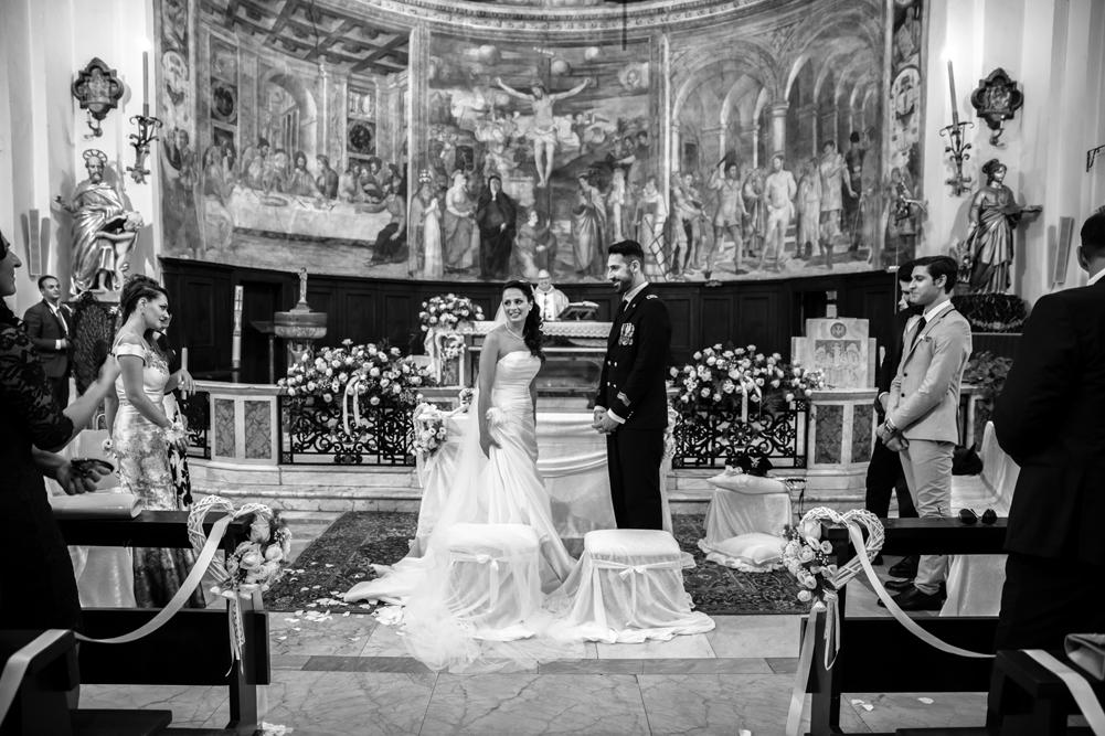 sposi, sposarsi, matrimonio a fabrica di roma, matrimonio nella tuscia, fotografo della tuscia, fotografo di viterbo, fotografo di roma, fotografo itinerante, fotografo di reportage, luca storri fotografo, via roma 32, chiesa collegiata san silvestro papa, no foto in posa, raccontare emozioni, emozioni, emozioni di un matrimonio, matrimonio senza pensieri