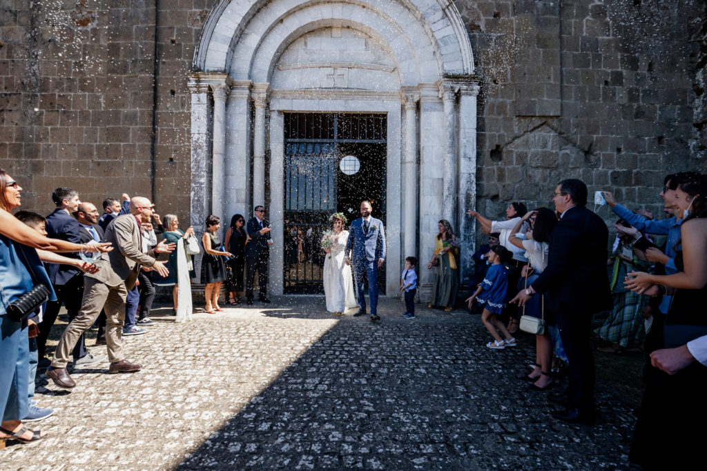 matrimonio abbazia di santa maria in falleri, matrimonio luisa e luigi riccardo, matrimonio fabrica di roma, fotografo di reportage matrimoniale, fotografo di matrimonio, luca storri fotografo, chiesa circestense santa maria in falleri, falerii novi, luce naturale, fotografo emozionale, fotografo empatico, fotografo di matrimonio viterbo, fotografo matrimonio roma, bacio degli sposi, sposarsi nel 2020, rito religioso, arco di giove, matrimonio a settembre, foto non in posa, fotografia di reportage emozionale, fotografia di reportage, reportage fotografico, reportage matrimoniale, vivere il matrimonio, matrimonio, sguardo degli sposi, abbazia cistercense di santa maria in falleri, sguardo degli sposi, destination wedding, sposarsi nella tuscia, agro falisco, abbraccio degli sposi, momenti di un matrimonio