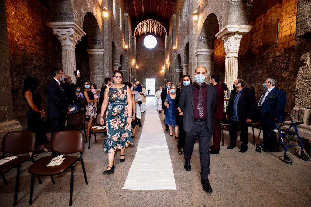 matrimonio abbazia di santa maria in falleri, matrimonio luisa e luigi riccardo, matrimonio fabrica di roma, fotografo di reportage matrimoniale, fotografo di matrimonio, luca storri fotografo, chiesa circestense santa maria in falleri, falerii novi, luce naturale, fotografo emozionale, fotografo empatico, fotografo di matrimonio viterbo, fotografo matrimonio roma, bacio degli sposi, sposarsi nel 2020, rito religioso, arco di giove, matrimonio a settembre, foto non in posa, fotografia di reportage emozionale, fotografia di reportage, reportage fotografico, reportage matrimoniale, vivere il matrimonio, matrimonio, sguardo degli sposi, abbazia cistercense di santa maria in falleri, sguardo degli sposi, destination wedding, sposarsi nella tuscia, agro falisco, abbraccio degli sposi, momenti di un matrimonio, entrata del coro