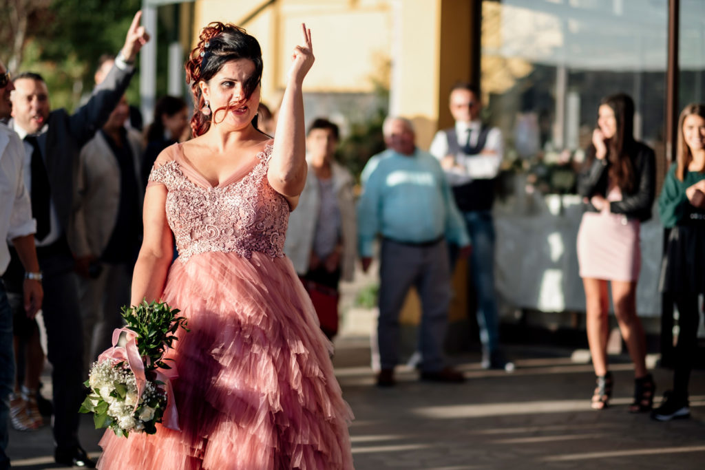 reportage matrimoniale, momento degli sposi, sposarsi al lago, bella venere, ristorante la bella venere, intimità degli sposi, sposarsi, matrimonio, fotografia spontanea, fotografia di reportage, reportage fotografico, fotografo fabrica di roma, fotografo di matrimonio di viterbo, fotografo di matrimonio di roma, sposarsi al tramonto, momenti unici, bacio degli sposi, scambio delle fedi, destination wedding, wedding reportage photography, fotografia di reportage emozionale, fotografia emozionale, emozioni, ballo degli sposi, sguardi degli sposi, sposarsi al lago di vico, lago di vico, gioielli della sposa, vestito della sposa, preparazione sposa, luca storri fotografo, caprarola, sposarsi in natura, no foto in posa, fotografie autentiche, matrimonio autentico, matrimonio spontaneo, matrimonio unico, matrimonio a viterbo, matrimonio a fabrica di roma, matrimonio comune di fabrica di roma, abbraccio degli sposi, brindisi sposi, brindisi amici sposi, torta nuziale, taglio della torta, taglio torta sposi, lancio del bouquet, il germoglio, composizione floreale