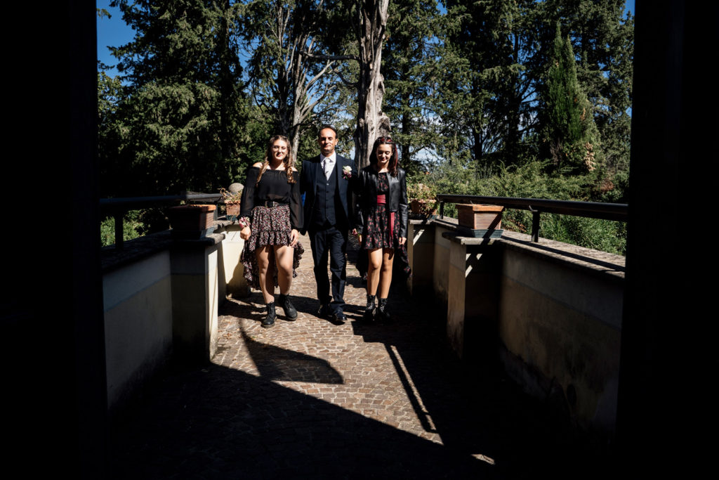 reportage matrimoniale, momento degli sposi, sposarsi al lago, bella venere, ristorante la bella venere, intimità degli sposi, sposarsi, matrimonio, fotografia spontanea, fotografia di reportage, reportage fotografico, fotografo fabrica di roma, fotografo di matrimonio di viterbo, fotografo di matrimonio di roma, sposarsi al tramonto, momenti unici, bacio degli sposi, scambio delle fedi, destination wedding, wedding reportage photography, fotografia di reportage emozionale, fotografia emozionale, emozioni, ballo degli sposi, sguardi degli sposi, sposarsi al lago di vico, lago di vico, gioielli della sposa, vestito della sposa, preparazione sposa, luca storri fotografo, caprarola, sposarsi in natura, no foto in posa, fotografie autentiche, matrimonio autentico, matrimonio spontaneo, matrimonio unico, matrimonio a viterbo, matrimonio a fabrica di roma, matrimonio comune di fabrica di roma, abbraccio degli sposi, brindisi sposi, brindisi amici sposi, torta nuziale, taglio della torta, taglio torta sposi, lancio del bouquet, il germoglio, composizione floreale