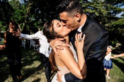 soriano nel cimino, reportage matrimoniale, il circolo delle querce, duomo di soriano nel cimino, sposarsi nella tuscia, preparativi casa dello sposo, preparativa casa della sposa, amore, fotografia di reportage, fotografo emozionale, bacio degli sposi, ballo degli sposi, ballo genitori, matrimonio, sposi 2021, sposarsi in villa, sposarsi in agriturismo, matrimonio in chiesa, luce naturale, discrezione, matrimonio spontaneo, nessuna posa, natascia e simone sposi, la crisalide di stefania fazioli, milvia botanical design, tuscia, wedding, destination wedding, luca storri fotografo, matrimonio emozionale, fotografo empatico, bacio matrimonio, fotografo fabrica di roma, fabrica di roma, palazzo chigi albani, vestito della sposa, vestito sposo, ricci sposo, atelier eme, fiano romano, vetralla